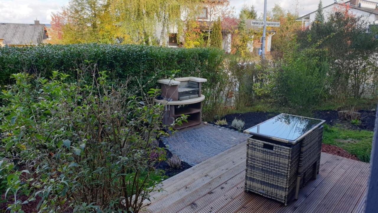 Haus Edda - Ferienwohnungen Mit Garten Und Schlossblick Marburg Exteriör bild